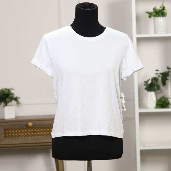 Sundry NWT Classic Elevated Essential Minimalist White Tee in Pima Cotton Size M - Picture 3 of 14